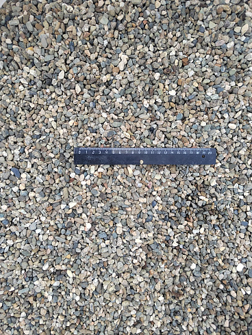 Kamenclub.ru: Галька речная окат (серая) фр.5-10 мм купить  в Оренбурге галька речная серая, серый, темно-серый, светло-серый, коричневый речная окатанная галька декоративная ландшатфная 5000 руб/т   фото КАМЕНЬ КЛУБ