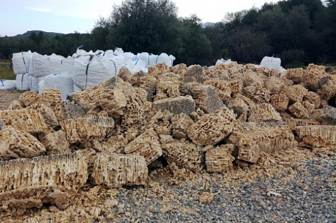 Kamenclub.ru: Крымский природный меотис фр. 100-500 мм.  купить в Оренбурге меотис бежевый рыжий молочный желтый ракушечник 4 500 руб/т   фото КАМЕНЬ КЛУБ