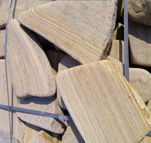 Kamenclub.ru: Песчаник пластушка галтованный желтый с рисунком (3 см)  купить в Оренбурге плитняк - пластушка желтый песчаник 21000 руб/м3   фото КАМЕНЬ КЛУБ