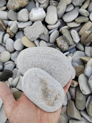 Галька черноморская фр. 50-100 мм.  купить в Оренбурге фото Камень Клуб