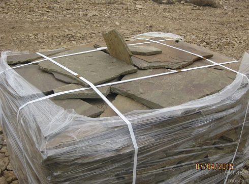 Kamenclub.ru: Песчаник пластушка серо-зеленый (4,0 см- 5,0 см)  купить в Оренбурге песчаник серо-зеленый, серый, зеленый песчаник рваный ландшафтный колотый 9000 руб/м3   фото КАМЕНЬ КЛУБ