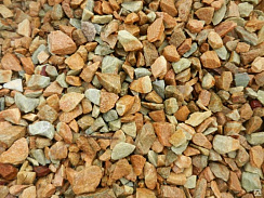 Kamenclub.ru: Щебень крошка желтый (ЗЛАТОЛИТ) фр. 3-5 мм.  купить в Оренбурге златолит золотистый, бежевый, желтый мрамор 12 000 руб/т   фото КАМЕНЬ КЛУБ