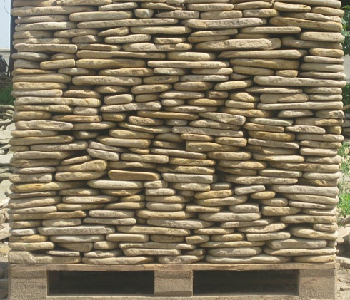 Kamenclub.ru: Песчаник пластушка галтованный желтый с рисунком (3 см)  купить в Оренбурге плитняк - пластушка желтый песчаник 21000 руб/м3   фото КАМЕНЬ КЛУБ