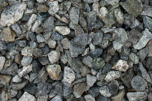 Kamenclub.ru: Щебень крошка зеленый (змеевик) фр. 3-5 мм  купить в Оренбурге камень змеевик зеленый, салатовый светло-зеленый мраморная каменная декоративная крошка 9000 руб/т   фото КАМЕНЬ КЛУБ