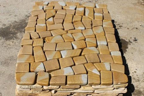 Kamenclub.ru: Песчаник брусчатка (Готика) art PSG-L-01  купить в Оренбурге    2300 руб/кв.м   фото КАМЕНЬ КЛУБ