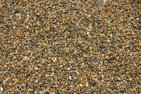 Kamenclub.ru: Галька окат (серо-желтая) фр.5-10 мм. купить  в Оренбурге галька речная рыжий, желтый, рыжий, серо-желтый речная окатанная галька декоративная 5000 руб/т   фото КАМЕНЬ КЛУБ