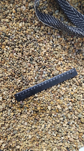 Kamenclub.ru: Галька окат (серо-желтая) фр.5-10 мм. купить  в Оренбурге галька речная рыжий, желтый, рыжий, серо-желтый речная окатанная галька декоративная 5000 руб/т   фото КАМЕНЬ КЛУБ