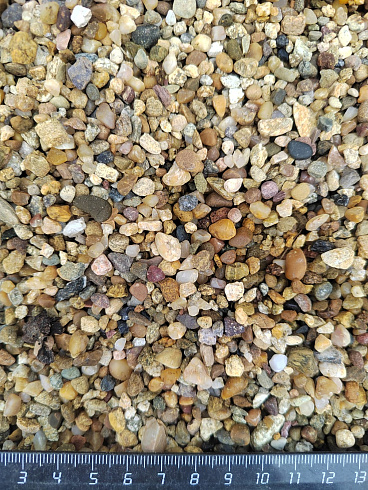 Галька речная окат (рыжая) фр.3-5 мм купить в Оренбурге 