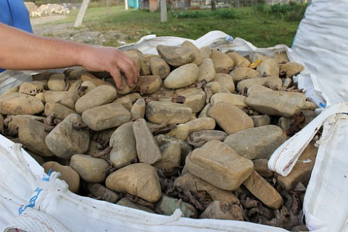 Kamenclub.ru: Песчаник брусчатка  купить в Оренбурге    5 500 руб/т   фото КАМЕНЬ КЛУБ