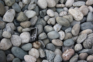 Kamenclub.ru: Галька речная окат (ассорти) фр. 50-100 мм. купить  в Оренбурге галька природная округлая серая белая черная серая коричневая синяя галька речная окатанная округлая 6200 руб/т   фото КАМЕНЬ КЛУБ