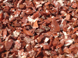 Kamenclub.ru: Щебень крошка красный (ЯШМА) фр. 5-10 мм.  купить в Оренбурге крошка каменная яшмы красный, бордовый, темно-красный декоративная крошка ландшафтная каменная яшмоидная 8500 руб/т   фото КАМЕНЬ КЛУБ