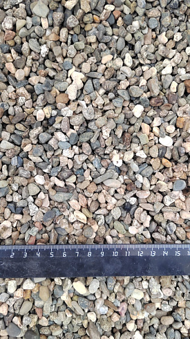 Kamenclub.ru: Галька речная окат (серая) фр.5-10 мм купить  в Оренбурге галька речная серая, серый, темно-серый, светло-серый, коричневый речная окатанная галька декоративная ландшатфная 5000 руб/т   фото КАМЕНЬ КЛУБ