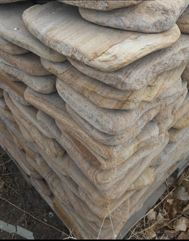 Kamenclub.ru: Песчаник пластушка галтованный желтый с рисунком (3 см)  купить в Оренбурге плитняк - пластушка желтый песчаник 21000 руб/м3   фото КАМЕНЬ КЛУБ