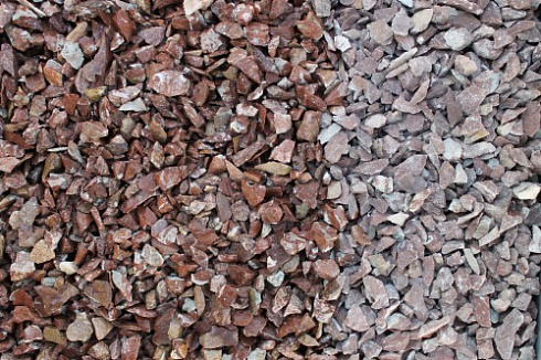 Kamenclub.ru: Мраморная крошка (щебень крошка розовый) фр. 10-20 мм.  купить в Оренбурге мрамор розовый, красный каменная декоративная крошка ландшафтная 11000 руб/т   фото КАМЕНЬ КЛУБ