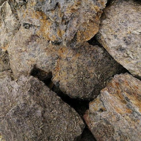 фото Змеевик салатовый  (фр. 70-100 мм)  купить в Оренбурге в интернет-портале КАМЕНЬ КЛУБ