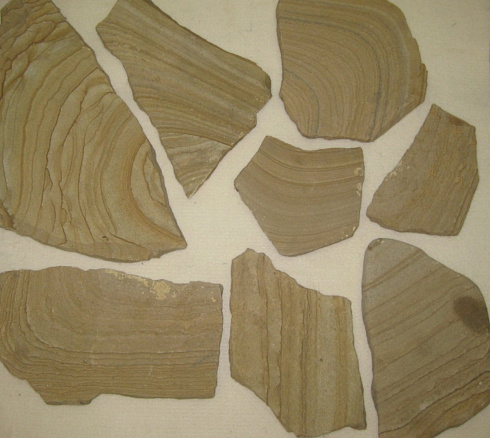 Kamenclub.ru: Песчаник пластушка желтый с разводом под дерево (2 см)  купить в Оренбурге плитняк желтый с разводами, желтый, рыжий, серый песчаник пластушка рваная ландшафтная 11 000 руб/м3   фото КАМЕНЬ КЛУБ