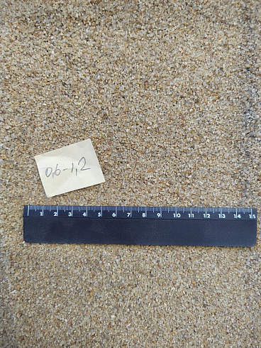 Кварцевый песок для площадок фр. 0,6-1,2 мм.  купить в Оренбурге фото Камень Клуб