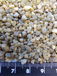 Кварцевый песок для водоподготовки фр. 1,6-3 мм.  купить в Оренбурге фото Камень Клуб