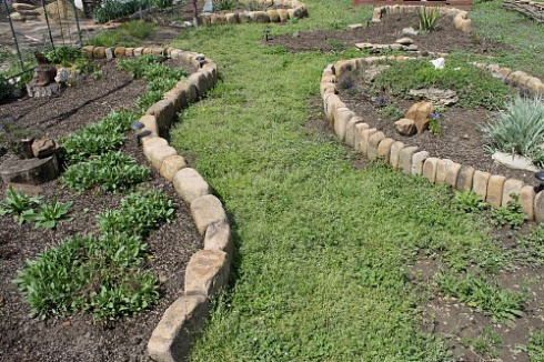 Kamenclub.ru: Песчаник для строительства и кладки блочный (фр 100-200 мм)  купить в Оренбурге песчаник бежевый серый рыжий валун мелкий для строительства песчаник 6500 руб/т   фото КАМЕНЬ КЛУБ