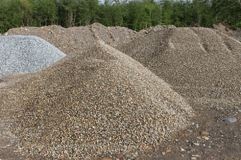 Kamenclub.ru: Галька окат (серо-желтая) фр.10-20 мм. купить  в Оренбурге галька серо-желтая, рыжая, серый речная окатанная округлая галька 5000 руб/т   фото КАМЕНЬ КЛУБ