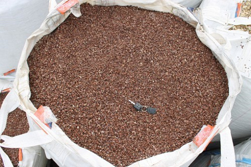 Kamenclub.ru: Мраморная крошка (щебень крошка розовый) фр. 5-10 мм.  купить в Оренбурге мрамор розовый, красный щебень колотый ландшафтный декоративный  11000 руб/т   фото КАМЕНЬ КЛУБ