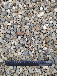 Kamenclub.ru: Галька речная окат (серая) фр.10-20 мм купить  в Оренбурге галька речная серая, серый, темно-серый, светло-серый, коричневый ландшафтная декоративная речная окатанная округлая галька 5000 руб/т   фото КАМЕНЬ КЛУБ